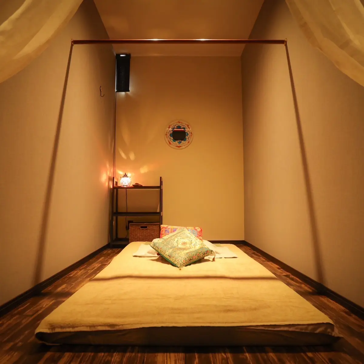 落ち着いた雰囲気のお部屋